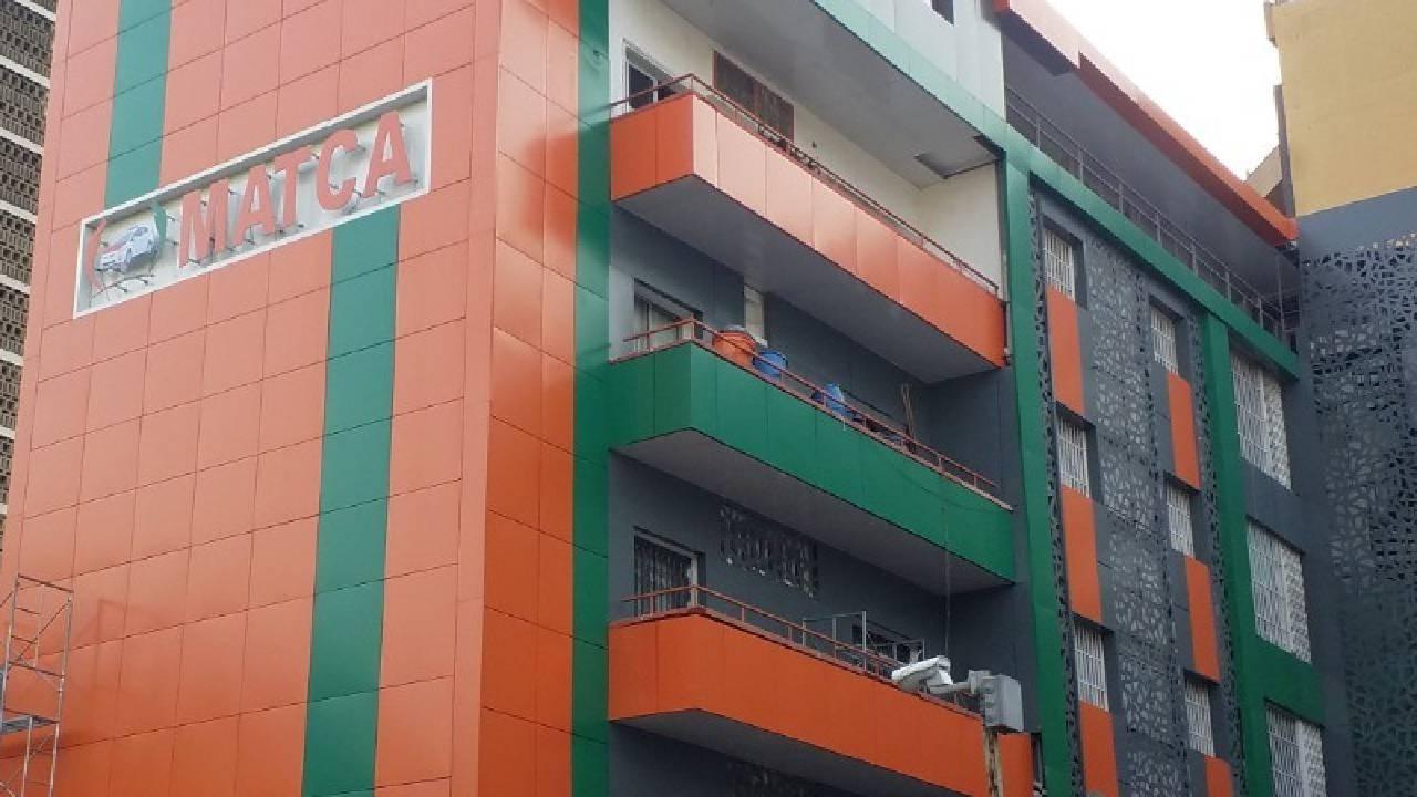 Côte d’Ivoire : des tirs à balles réelles font plusieurs blessés devant le siège de la MATCA au Plateau
