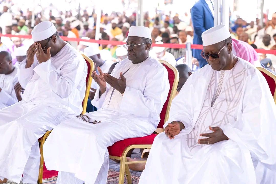 Côte d'Ivoire / Tabaski : La grande mosquée du Golf reçoit la visite de Alassane Ouattara, Président de la République de Côte d'ivoire.