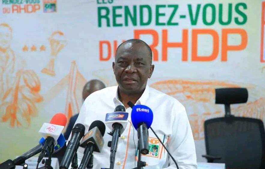 Côte d’Ivoire / Présidentielle 2025 : le RHDP soutient la candidature d’Alassane Ouattara et appelle à l’unité