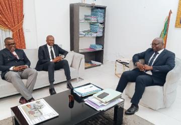 Coopération Sud-Sud : Rencontre fructueuse avec le Ministre du Logement, de l’Habitat, de l’Urbanisme et du Cadastre du Gabon