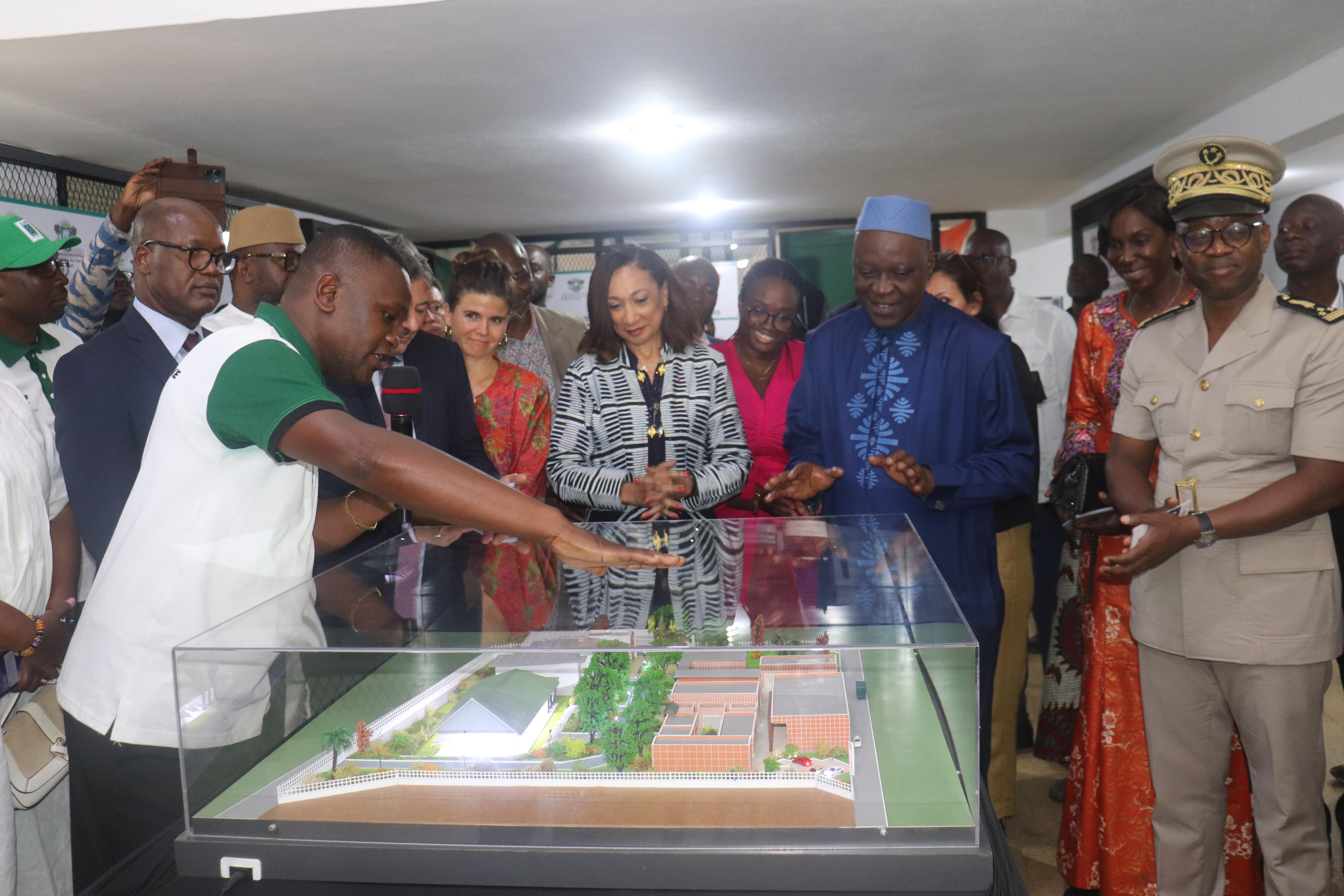 Côte d'Ivoire / Culture : La ministre Françoise Remarck lance la réhabilitation du Centre culturel Jacques Aka