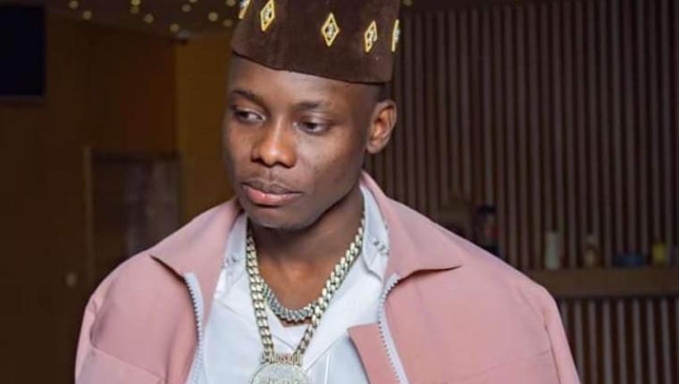 Sidiki Diabaté : le grand concert d’Abidjan annulé, entre contraintes et polémique